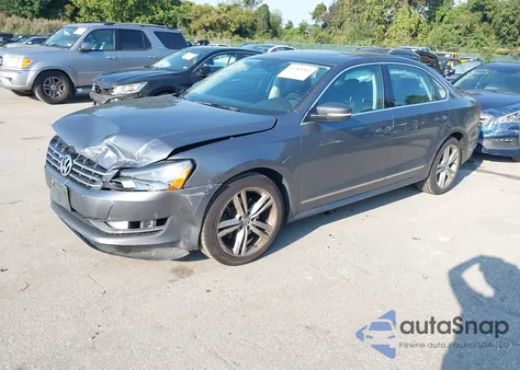 2015 Volkswagen Passat 2.0L Tdi Sel Premium z USA, uszkodzony, nr VIN 1VWCV7A35FC054432